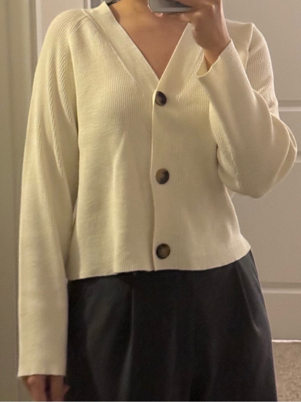 Zara Cream V-Neck Ribbed Button Cardigan - Picture 2 of 2